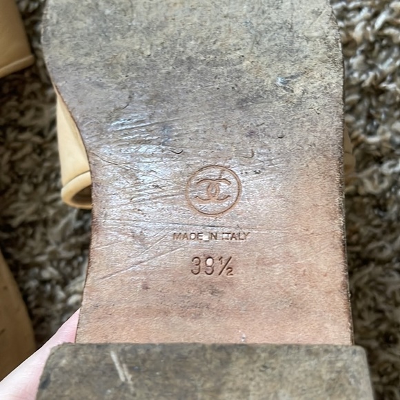 CHANEL slides - Picture 6 of 10